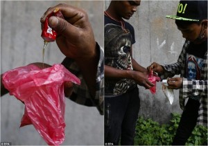 尼泊尔流浪儿童为抵御饥寒吸胶毒 (高清组图)