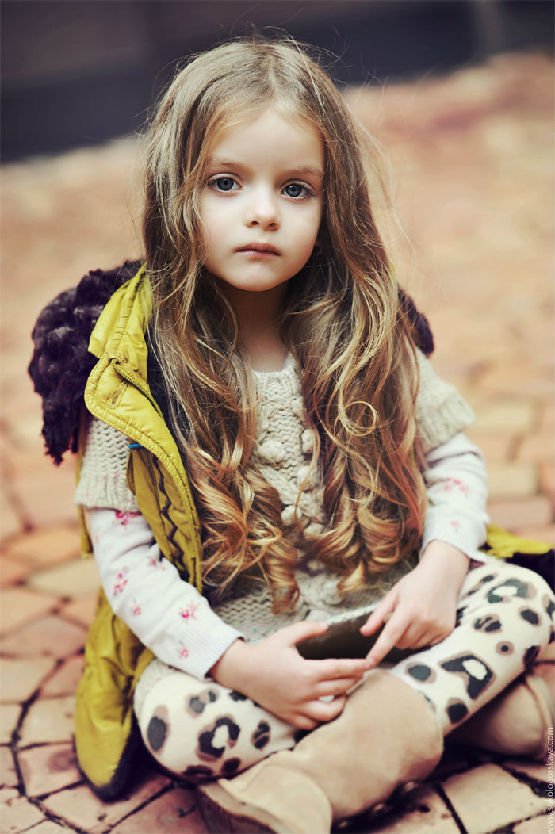 萌翻了!小萝莉有大美貌 全球超美萝莉大搜罗(图)