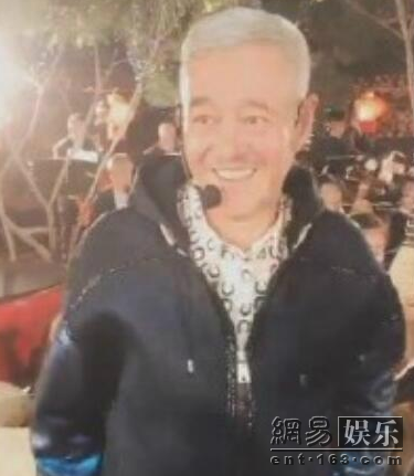 赵本山:我只是个从农村旮旯走出来的艺人(图)