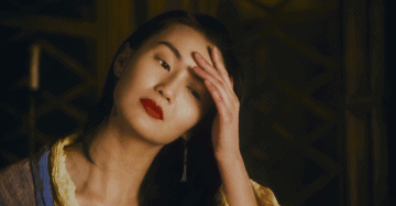 环游世界2年 中国姑娘用千年汉服惊艳岁月!(图)