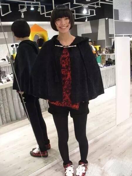 曾因黑丑受尽排挤 如今嫁入豪门成中国最时尚主播