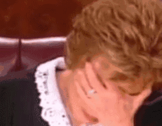 比起美国总统候选人,他的水平不知高到哪里去了