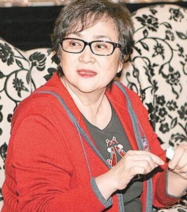 她是谢贤第一任妻子,患胃癌后再患皮肤癌(图)