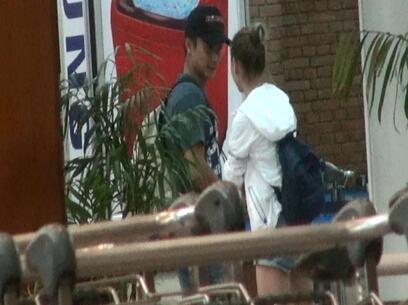 他刚与相恋10年女友分手,就恋上了赌王女儿(图)