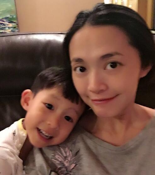 37岁姚晨今日顺产生女儿 一儿一女凑足&quot;好&quot;字(图)