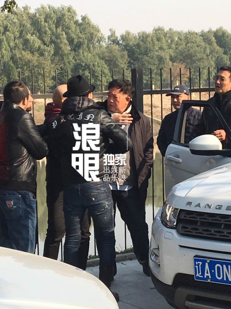被抓奸了?战火升级!张纪中方先打人再抢手机