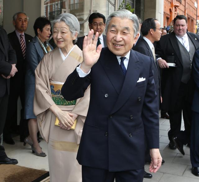 世界上老婆最美的国王:权力巨大 本人还不想干了