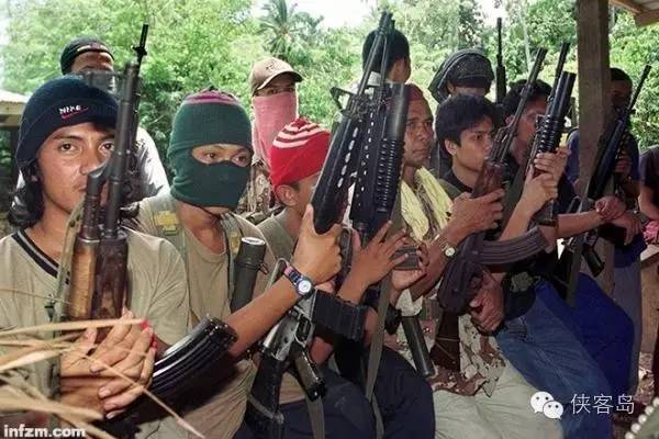 菲律宾总统遇刺 因铁腕禁毒还是外交政策?(组图)