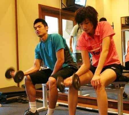 林丹谢杏芳情史:14岁暗恋27岁结婚 33岁被曝出轨