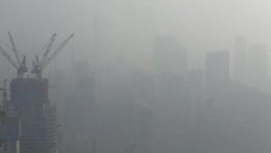 热帖：普通北京居民在毒雾中怎么生活？(图)