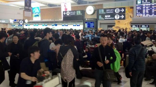日本大雪:中国旅客在机场与警方打起来了
