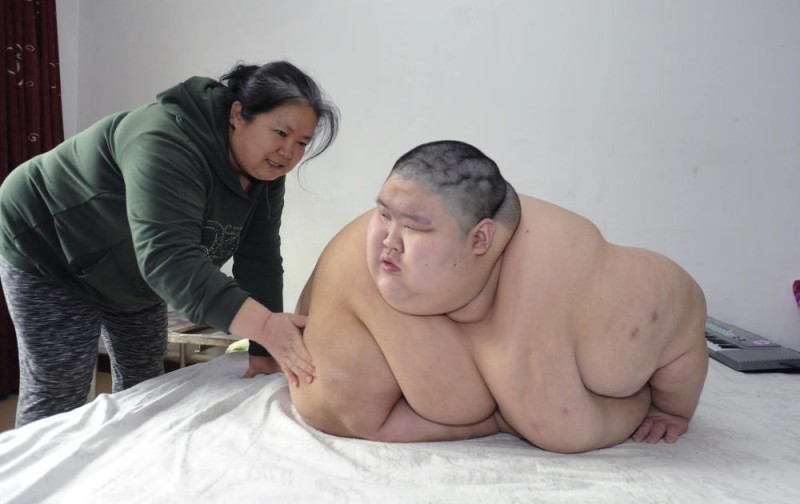 大儿子500多斤二儿子250多斤 单亲妈妈求助(组图)