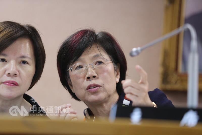 台湾初审通过同性婚姻合法化 民调:56%民众反对