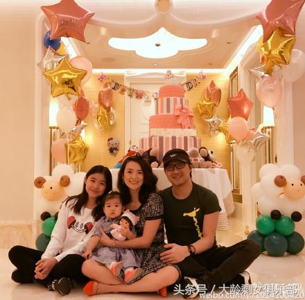 葛荟婕如约开撕汪峰,网友:汪峰都快被你洗白了