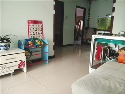 30岁男子民政局丢弃女儿 在京有房月入2000元(图)