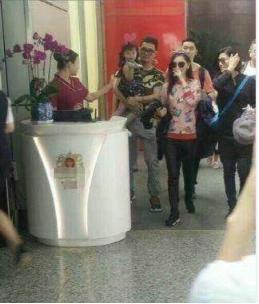 马蓉被曝约会宋喆,男方还抱着王宝强女儿 (组图)