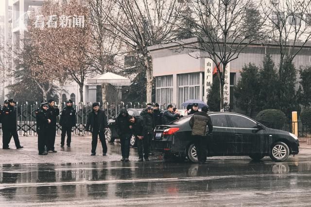 山东警方确认裸坠女生留日记 家属不接受和解(图)