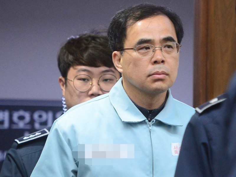 三星共和国力保三星 朴槿惠遭弃车保帅(图)