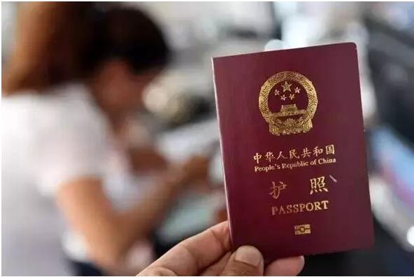 华人回国遭美海关拦截拒出境!只因...(图)