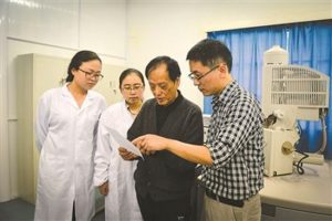 罕见“帽子戏法”：82岁教授三获国家科技一等奖