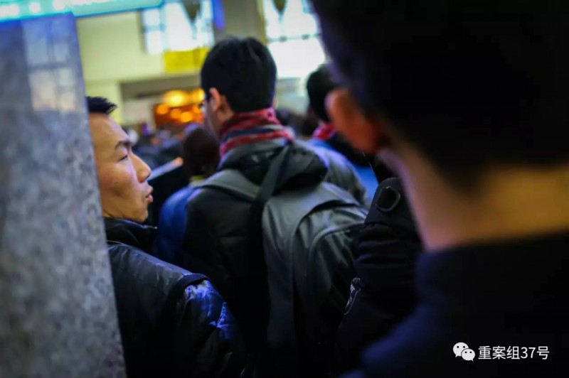 春运反扒警察:隐身人群只为“天下无贼”(图)