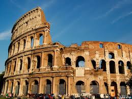 法国女游客在罗马斗兽场刻字 被宪兵扣下(图)