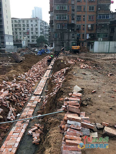 车真能停到“天上”!南昌建26层立体停车库(图)