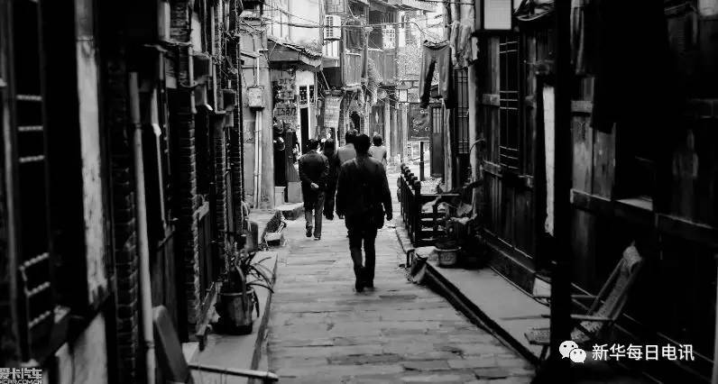 厦大教授:文科博士们,春节回家能不能别装?(图)