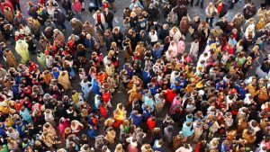 越来越多家庭一胎化 移民成人口增长主力