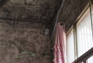 贵州村民家中莫名自燃11次 警方安监控寻原因(图)