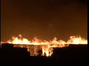 突发:天津塘沽保税区突发火灾 现场一片火海