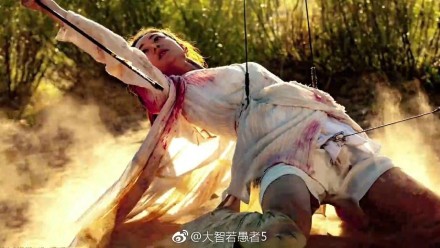 因为这个动作,赵丽颖留下永久疤痕 (组图)