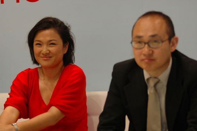 张欣支持潘石屹告郭文贵:我们不怕疯人(图)